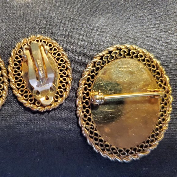 Vintage Winard Gold Filled Brooch and Matching Clip Earrings - Picture 2 of 5
